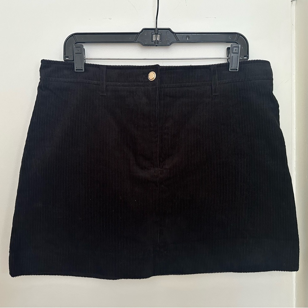 Women's H&M Black Corduroy Skirt
